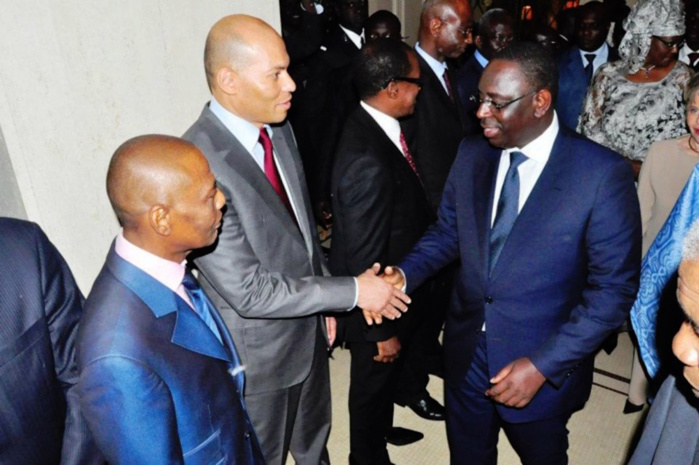 Qualification des "Lions" et Stade Me Abdoulaye Wade: Que cachent les éloges de Karim Wade à Macky Sall?