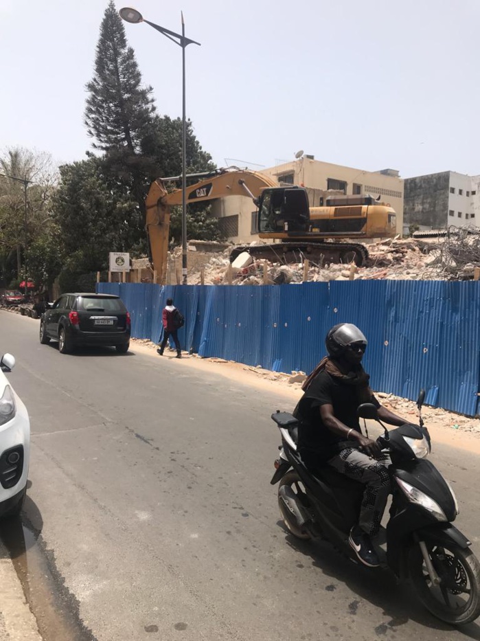 La pâtisserie Les Ambassades, 42 ans, rasée: Ce qui oppose Jamal Omaïs et la famille de Djily Mbaye La pâtisserie Les Ambassades, 42 ans, rasée: Ce qui oppose Jamal Omaïs et la famille de Djily Mbaye