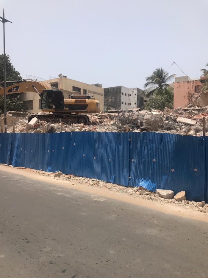 La pâtisserie Les Ambassades, 42 ans, rasée: Ce qui oppose Jamal Omaïs et la famille de Djily Mbaye La pâtisserie Les Ambassades, 42 ans, rasée: Ce qui oppose Jamal Omaïs et la famille de Djily Mbaye