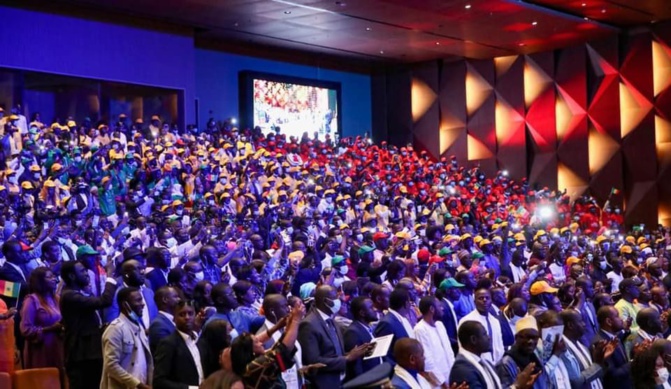 Cérémonie lancement Semaine nationale de la Jeunesse: Macky Sall envoie un message fort aux jeunes Cérémonie lancement Semaine nationale de la Jeunesse: Macky Sall envoie un message fort aux jeunes