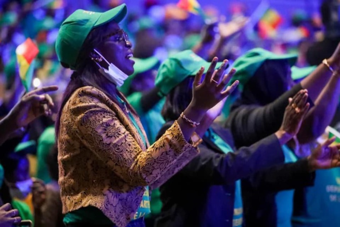 Cérémonie lancement Semaine nationale de la Jeunesse: Macky Sall envoie un message fort aux jeunes Cérémonie lancement Semaine nationale de la Jeunesse: Macky Sall envoie un message fort aux jeunes