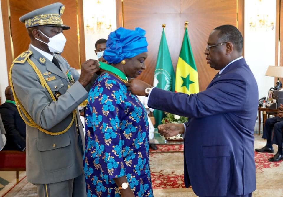 Célébration de notre indépendance : le Président Macky SALL a honoré des présidents d'institutions