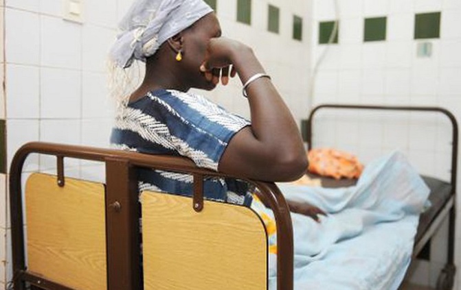 Erreur et distraction des infirmières de garde : Une mère raconte comment elle a perdu son bébé prématuré
