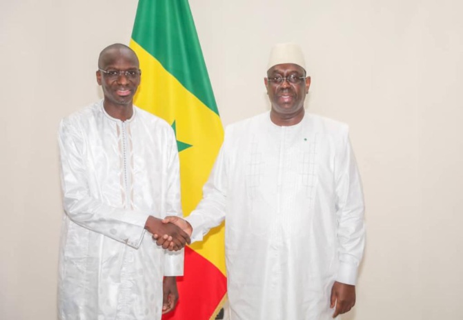 Audience: le Pdt de la Coalition Citoyenne And Siggil Thiès, Abdoulaye Dièye reçu par Macky Sall Audience: le Pdt de la Coalition Citoyenne And Siggil Thiès, Abdoulaye Dièye reçu par Macky Sall