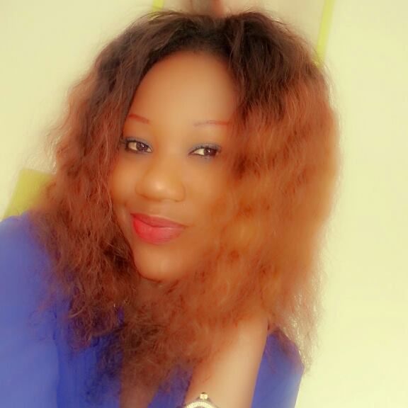 La belle Amina Niang, ex-épouse de Mourtada Mbacké La belle Amina Niang, ex-épouse de Mourtada Mbacké