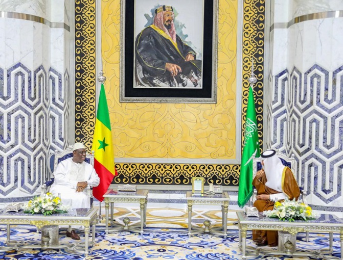 Le Président Macky Sall à Jeddah pour une visite d’amitié et de travail: il a été reçu par le Prince Mohammed Bin Salman Le Président Macky Sall à Jeddah pour une visite d’amitié et de travail: il a été reçu par le Prince Mohammed Bin Salman