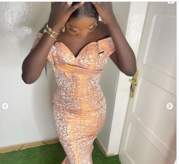 Korité: Le "sagnsé" de Ami de la série Adja affole la toile (Photos) Korité: Le "sagnsé" de Ami de la série Adja affole la toile (Photos)