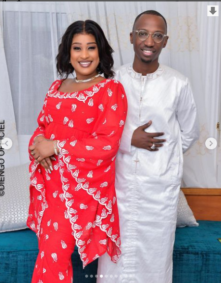 Korité chez Racky: Belle complicité entre l'actrice et des membres de sa famille (Photos) Korité chez Racky: Belle complicité entre l'actrice et des membres de sa famille (Photos)