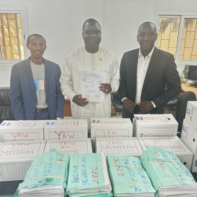 Législatives juillet 2022 : YAW a déposé 55 327 fiches de parrainage, le maximum autorisé, ce jeudi Législatives juillet 2022 : YAW a déposé 55 327 fiches de parrainage, le maximum autorisé, ce jeudi