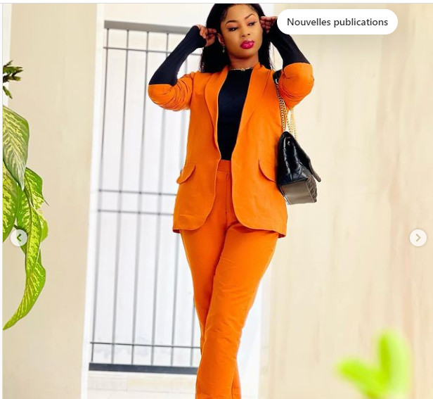 Marichou étale toute sa classe dans une tenue très chic (Photos) Marichou étale toute sa classe dans une tenue très chic (Photos)