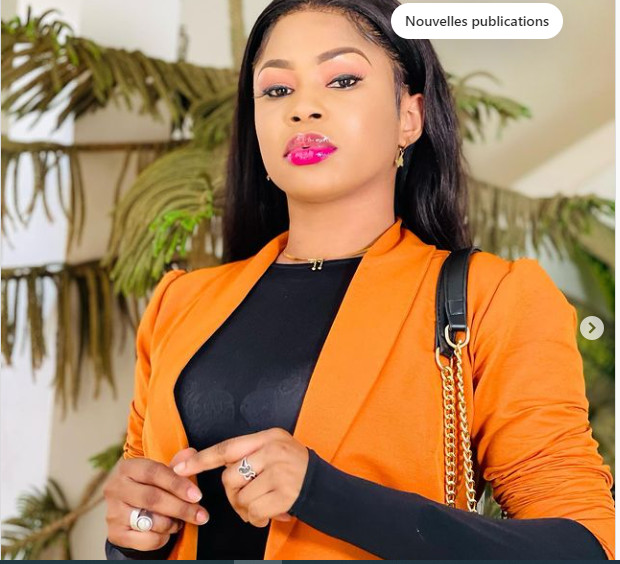 Marichou étale toute sa classe dans une tenue très chic (Photos) Marichou étale toute sa classe dans une tenue très chic (Photos)