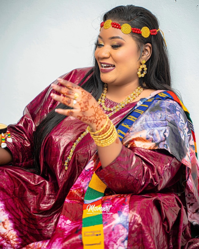 Karima Sow, l'epouse de Malick Ndoye de Seneweb révèle: "Tout commença par un hello, dang ma nekh de la part de jeune thiof..." Karima Sow, l'epouse de Malick Ndoye de Seneweb révèle: "Tout commença par un hello, dang ma nekh de la part de jeune thiof..."