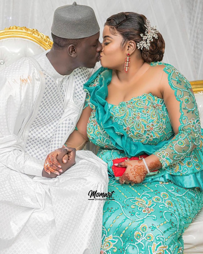 Karima Sow, l'epouse de Malick Ndoye de Seneweb révèle: "Tout commença par un hello, dang ma nekh de la part de jeune thiof..." Karima Sow, l'epouse de Malick Ndoye de Seneweb révèle: "Tout commença par un hello, dang ma nekh de la part de jeune thiof..."