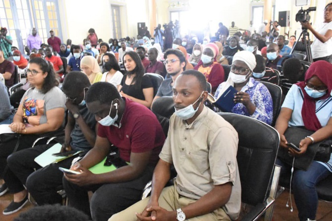Mairie de Dakar : Barthélémy Dias a procédé hier à une cérémonie de remise de bourses aux étudiants spécialisés en médecine
