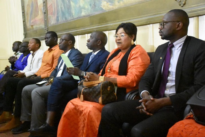 Mairie de Dakar : Barthélémy Dias a procédé hier à une cérémonie de remise de bourses aux étudiants spécialisés en médecine