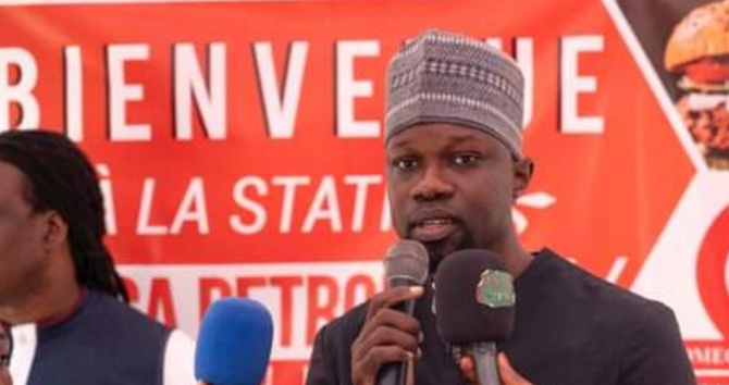 Ziguinchor : Le maire Ousmane Sonko à l'inauguration de la station-service Omega Petroleum, située au centre-ville