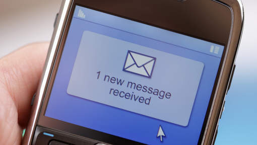 Audio - "Ce Sms que mon copain a envoyé à ma meilleure amie..."