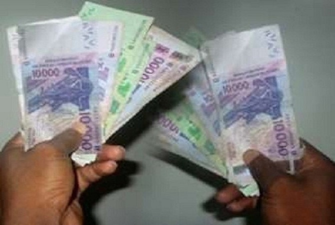 24 heures après son embauche, son patron absent : Aliou Diallo chipe 200.000 FCfa dans la caisse de la boutique et disparaît