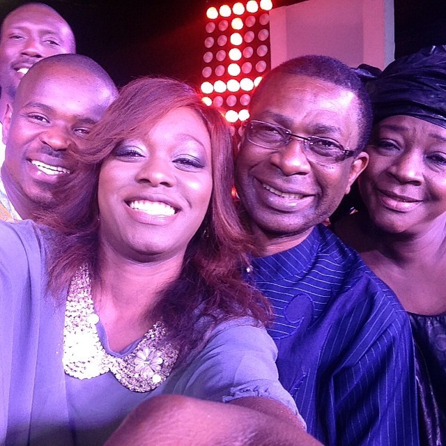 Le selfie de Bijou avec Youssou Ndour, Pape Cheikh, XsideX et Soda Mama