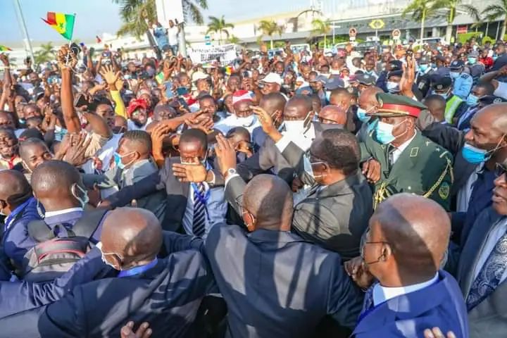 Photos: L'arrivée du Président Macky Sall en Angola