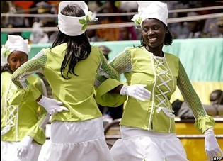 Vidéo: La belle prestation des Majorettes du lycée J. F. Kennedy de Dakar