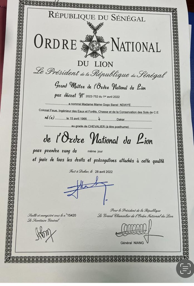 Feue Colonel Gogo Banel Ndiaye, élevée au rang de Chevalier de l'Ordre national du Lion, à titre posthume