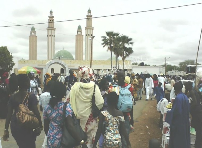 GROGNE À DAROU / Manque d’infrastructures… Des petits-fils de Mame Thierno affichent leur colère. GROGNE À DAROU / Manque d’infrastructures… Des petits-fils de Mame Thierno affichent leur colère.