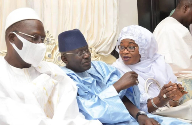 Visite à Dakar: pourquoi Serigne Mountakha reçu YAW ce dimanche Visite à Dakar: pourquoi Serigne Mountakha reçu YAW ce dimanche