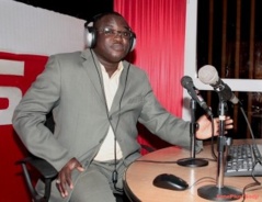 Objection - Baye Omar Guèye reçoit Dr. El Hadj Omar Diop
