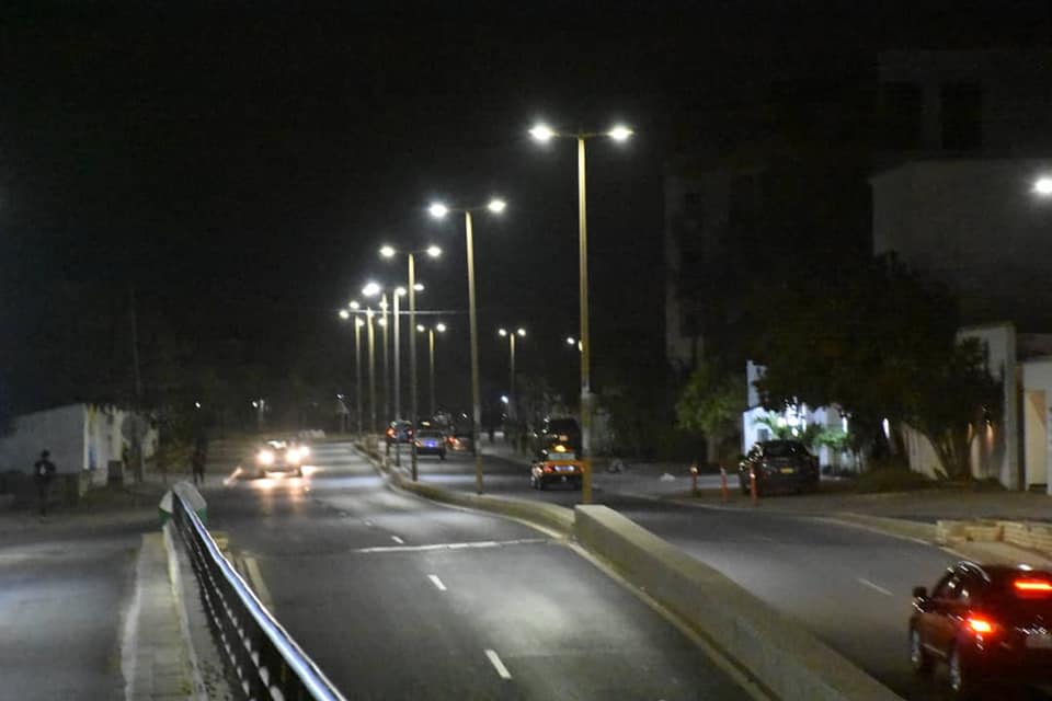 Barthelemy Dias annonce la fin des travaux de relamping dans la commune de Biscuiterie, à la Sicap Keur Gorgui et sur tout le circuit Virage - Casino - Mamelles (Photos) Barthelemy Dias annonce la fin des travaux de relamping dans la commune de Biscuiterie, à la Sicap Keur Gorgui et sur tout le circuit Virage - Casino - Mamelles (Photos)
