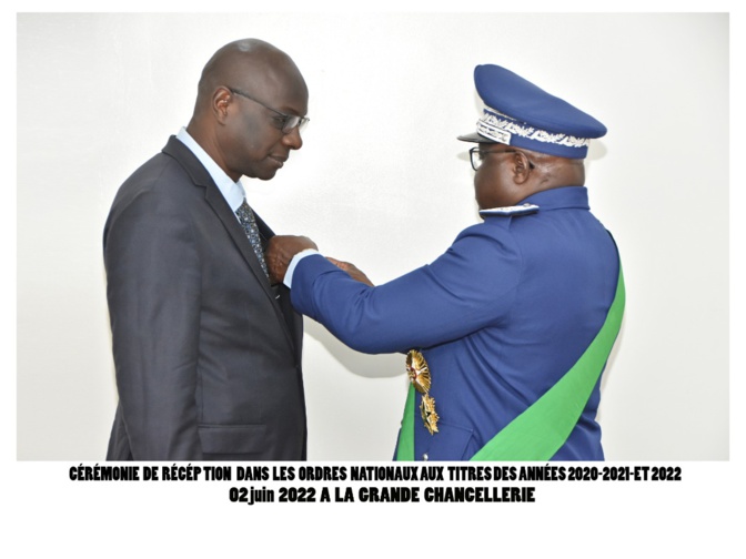 38 ans au service de l'Etat: Samba Mangane élevé au grade de Chevalier de l'Ordre national du Lion 38 ans au service de l'Etat: Samba Mangane élevé au grade de Chevalier de l'Ordre national du Lion