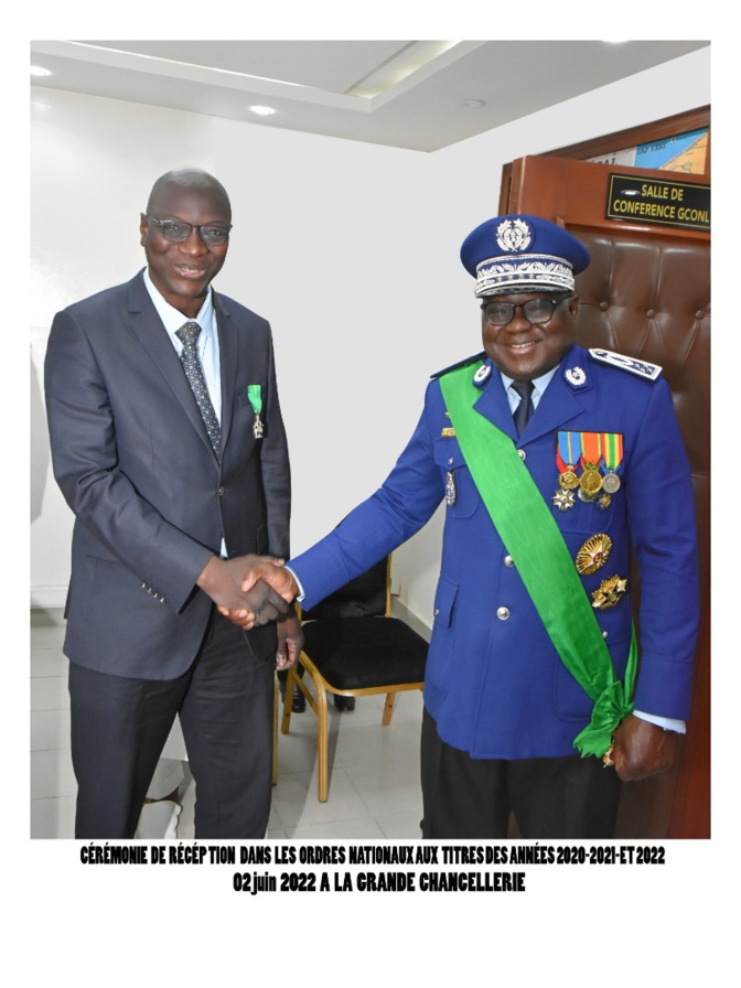 38 ans au service de l'Etat: Samba Mangane élevé au grade de Chevalier de l'Ordre national du Lion 38 ans au service de l'Etat: Samba Mangane élevé au grade de Chevalier de l'Ordre national du Lion