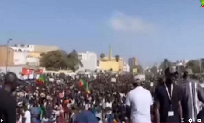 Ralenti par une marée humaine : Ousmane Sonko pourra-t-il respecter le timing accordé ?