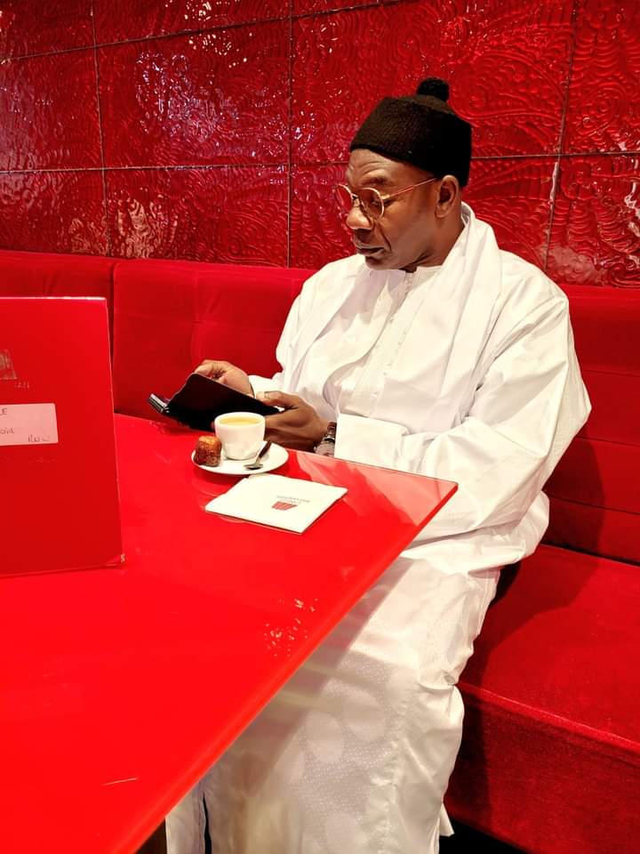 Photos / Gare Saint-Jean de Bordeaux : Serigne Saliou Ndigueul Thioune, Khalife des Thiantacones, en séjour à Paris