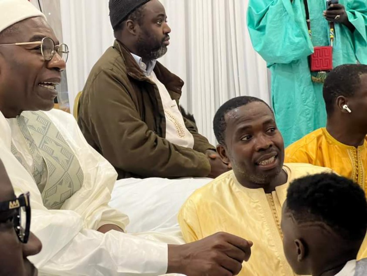 Photos/ Après un Thiant international à son honneur à Paris : Des « Adiya » de plusieurs millions de FCfa, destinés au prochain magal de Touba, offerts à Serigne Saliou Ndigueul Thioune Photos/ Après un Thiant international à son honneur à Paris : Des « Adiya » de plusieurs millions de FCfa, destinés au prochain magal de Touba, offerts à Serigne Saliou Ndigueul Thioune