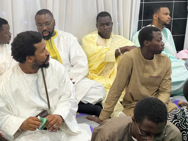 Photos/ Après un Thiant international à son honneur à Paris : Des « Adiya » de plusieurs millions de FCfa, destinés au prochain magal de Touba, offerts à Serigne Saliou Ndigueul Thioune Photos/ Après un Thiant international à son honneur à Paris : Des « Adiya » de plusieurs millions de FCfa, destinés au prochain magal de Touba, offerts à Serigne Saliou Ndigueul Thioune
