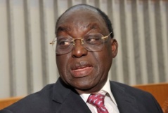 Moustapha Niasse tance les députés