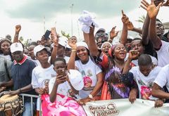 AFRICA CEO FORUM: Macky Sall accueilli à Abidian AFRICA CEO FORUM: Macky Sall accueilli à Abidian