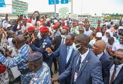 AFRICA CEO FORUM: Macky Sall accueilli à Abidian AFRICA CEO FORUM: Macky Sall accueilli à Abidian