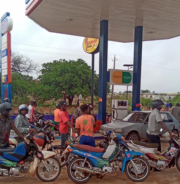 Sédhiou : l’ouverture de la station EDK réunit autorités politiques, religieuse et coutumières Sédhiou : l’ouverture de la station EDK réunit autorités politiques, religieuse et coutumières