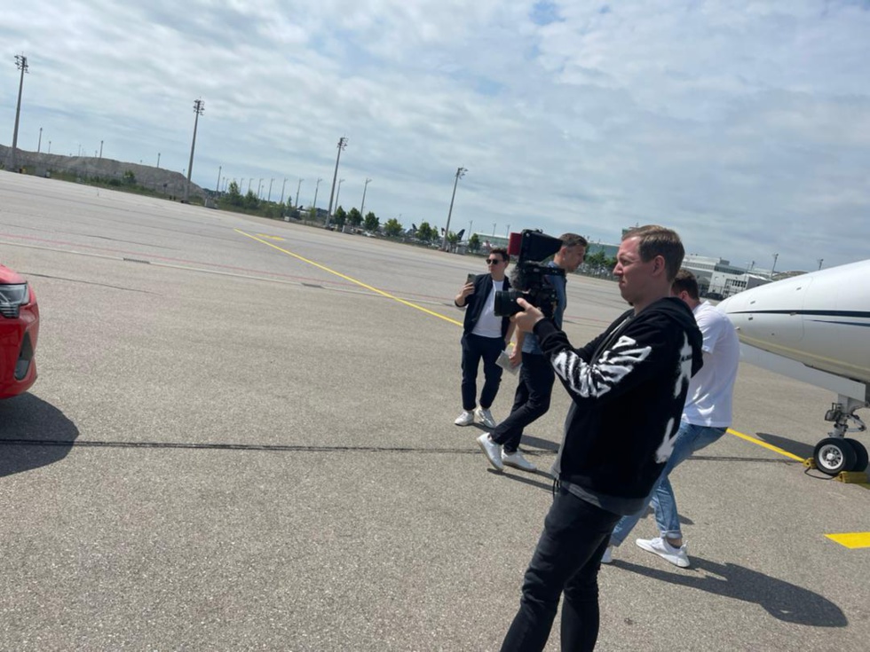 Mercato: Sadio Mané, bien arrivé à Munich, a passé sa visite médicale (images)