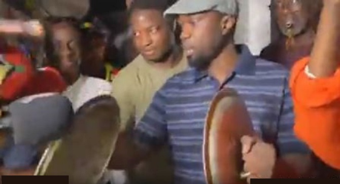 Appel à un concert de casseroles : Aux Parcelles Assainies, les jeunes ont fait vibrer les quartiers !