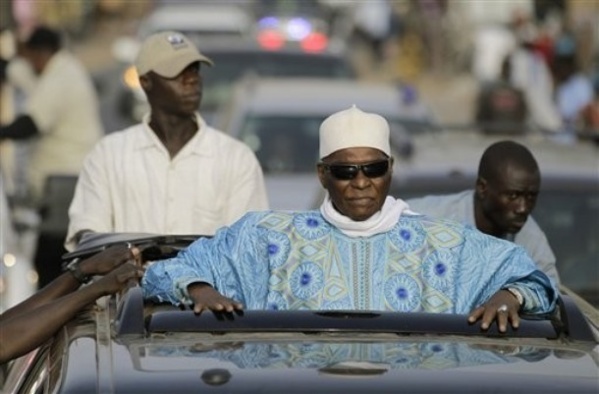 DERNIÈRE MINUTE: Abdoulaye Wade arrive finalement demain à 15h