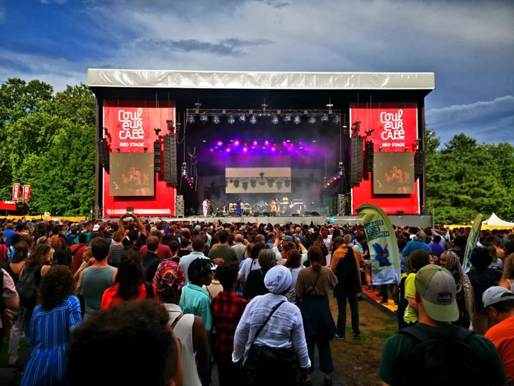Concert mémorable de Youssou Ndour : une foule impressionnante lui répond à Couleur Café 