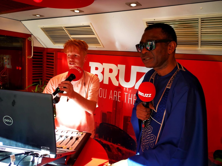 Concert mémorable de Youssou Ndour : une foule impressionnante lui répond à Couleur Café 