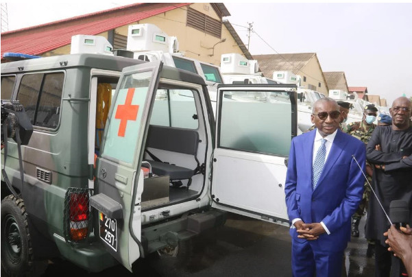 Photos / Renforcement de la sécurité du pays : L’Armée sénégalaise dotée du matériel lourd Photos / Renforcement de la sécurité du pays : L’Armée sénégalaise dotée du matériel lourd