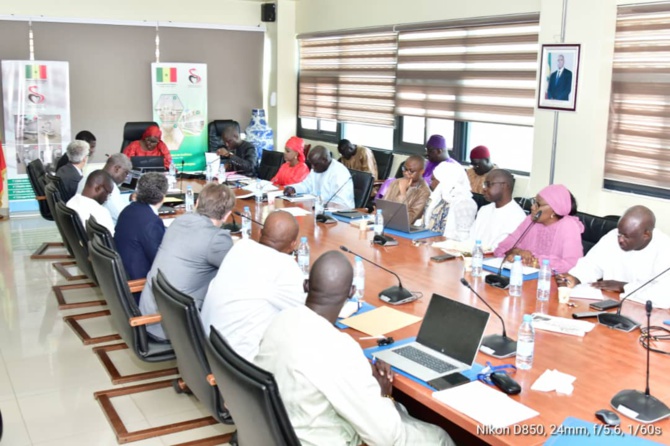 Hôpital Aristide Le Dantec : le projet de construction va coûter 92 milliards F CFA pour une capacité de 660 lits Hôpital Aristide Le Dantec : le projet de construction va coûter 92 milliards F CFA pour une capacité de 660 lits