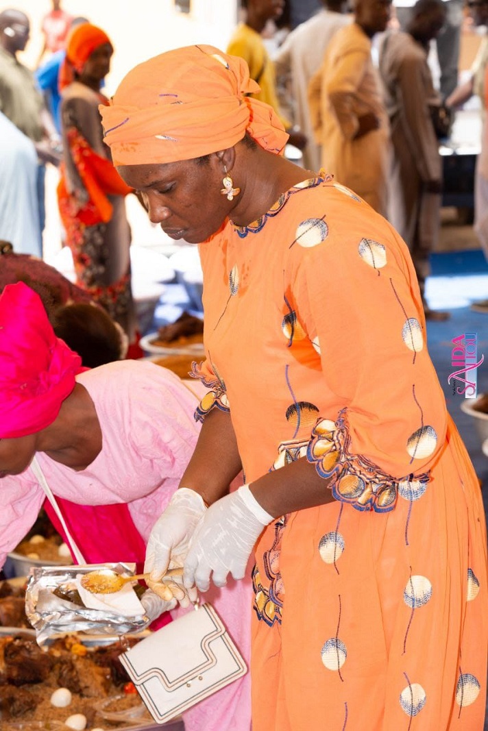 Photos: Sokhna Aida Saliou avec Sokhna Bator Saliou et Sokhna Adja Saliou