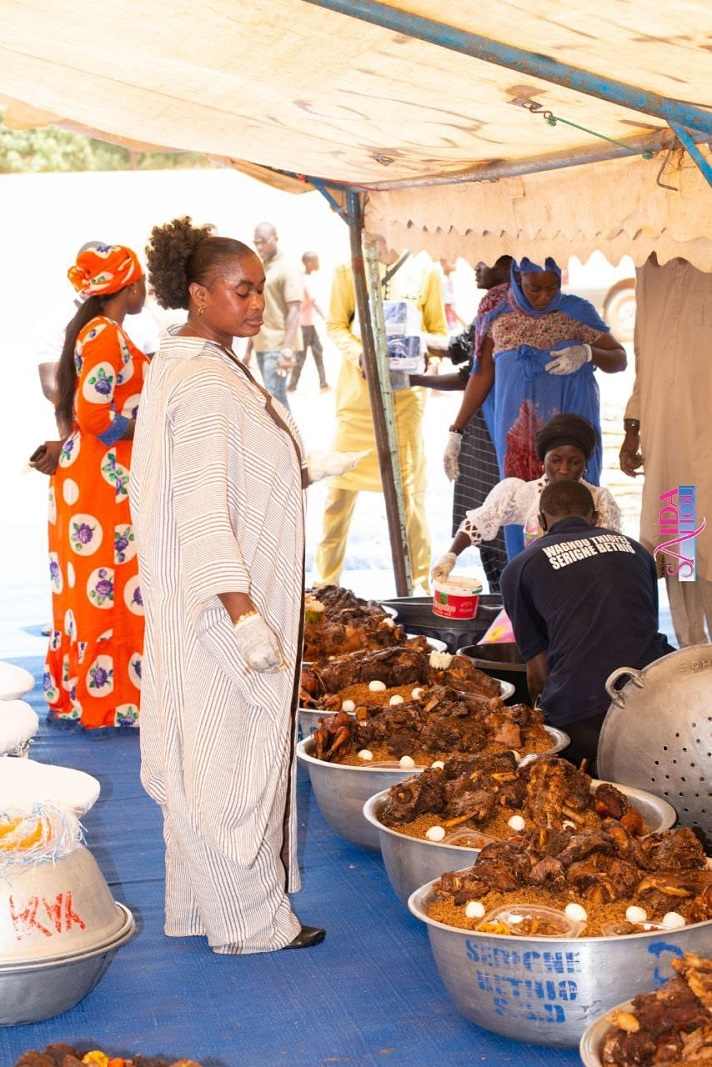 Photos: Sokhna Aida Saliou avec Sokhna Bator Saliou et Sokhna Adja Saliou