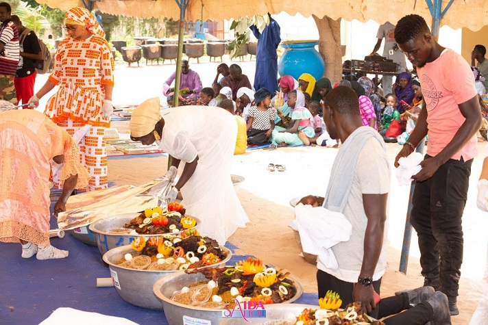 Photos: Sokhna Aida Saliou avec Sokhna Bator Saliou et Sokhna Adja Saliou